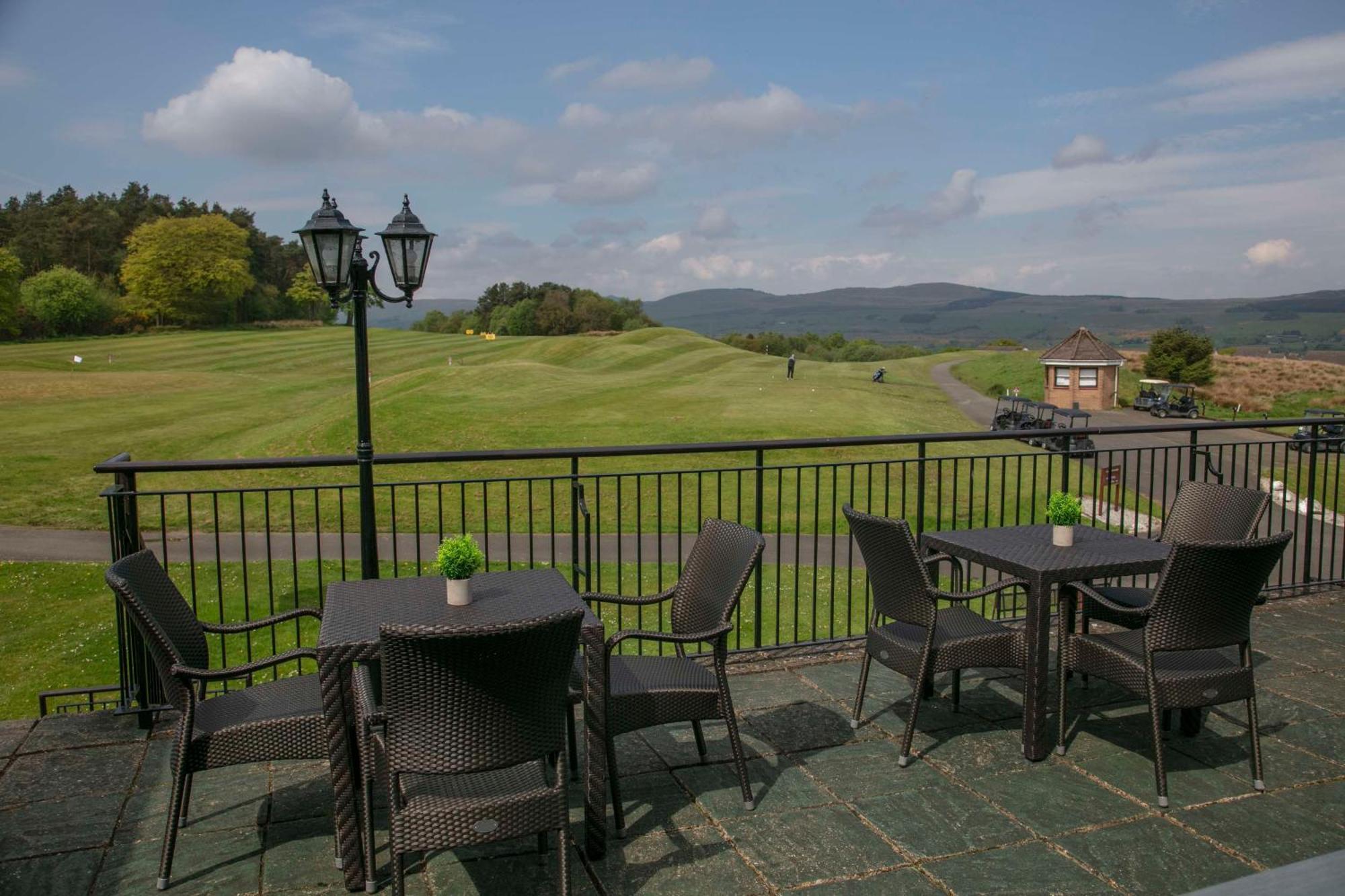 Glasgow Westerwood Hotel, Spa & Golf Resort Камбернолд Экстерьер фото