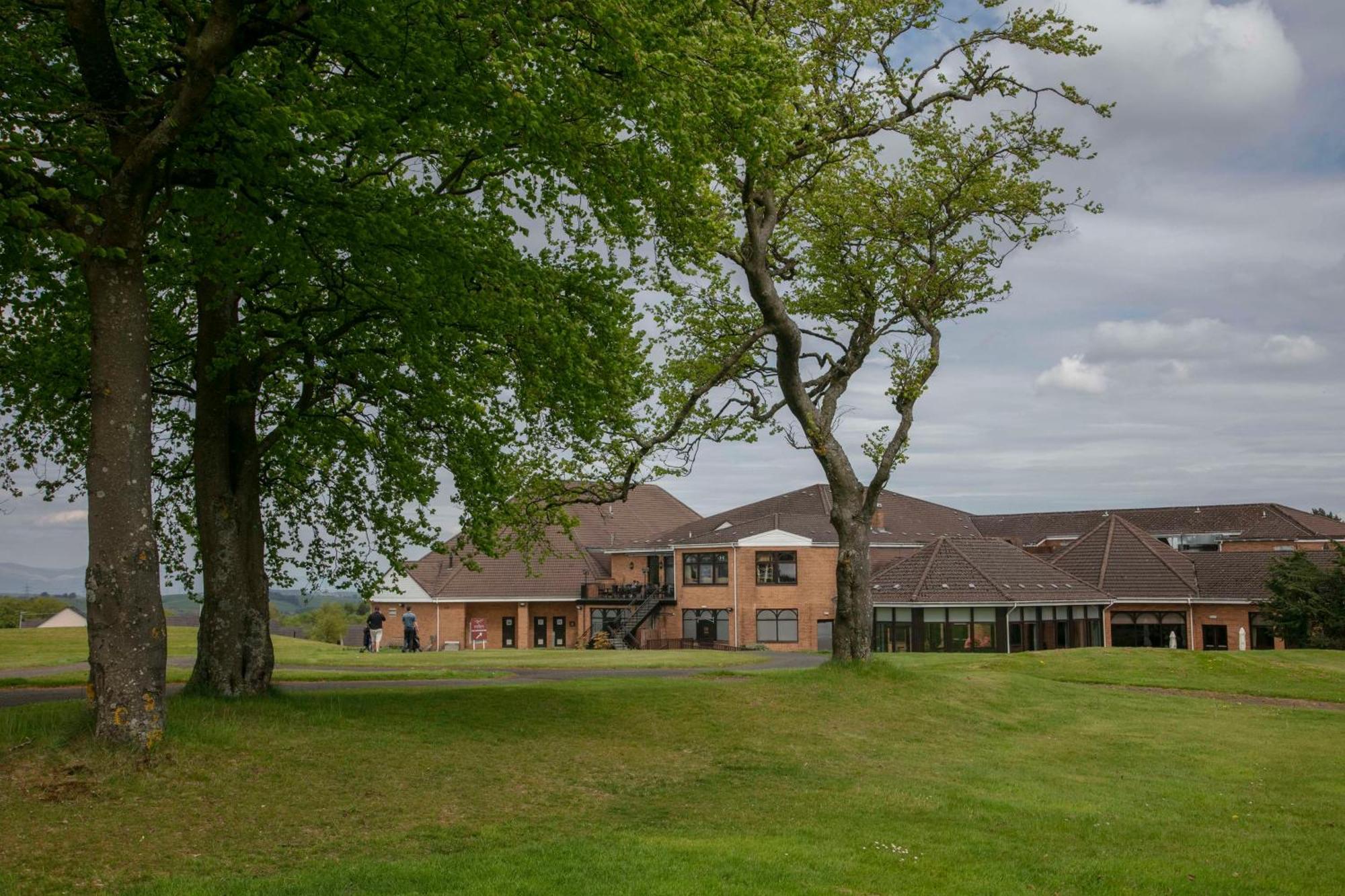 Glasgow Westerwood Hotel, Spa & Golf Resort Камбернолд Экстерьер фото